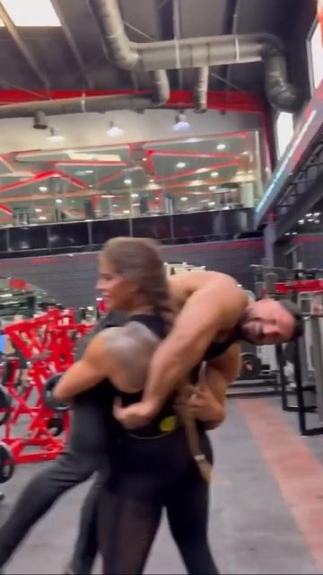 stefania totolo and andrei deiu whatsApp status смотреть онлайн