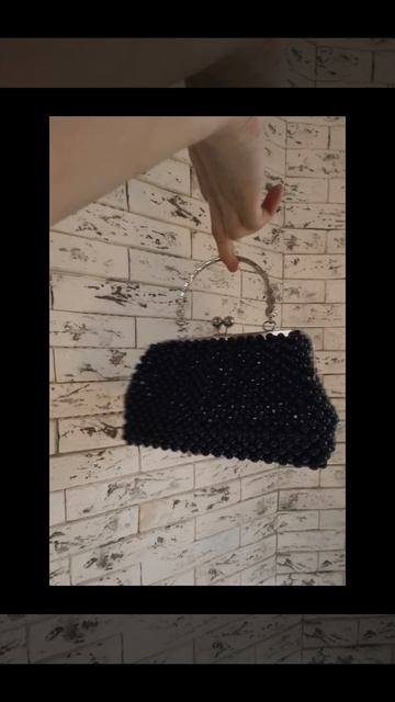 Сумка из бусин #beadedbags #barbiebag #сумкаизбусин #handmade #blackbag #клатчи #клатч #фермуар смотреть онлайн