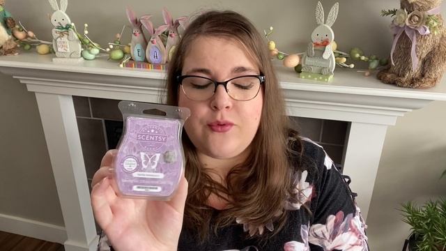 WAX WARS: The Purple Vanilla Berries | Black Raspberry Vanilla vs. Vanilla Blackberry смотреть онлайн