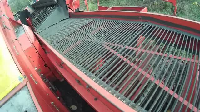 Картофелеуборочный комбайн GRIMME SE 75-40 смотреть онлайн