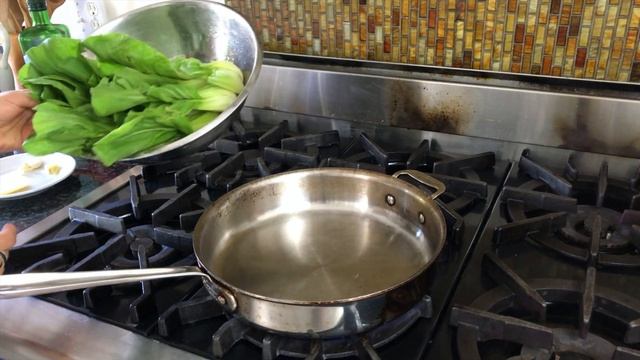 CRUNCHY & JUICY Restaurant Style Sauteed Baby Bok Choy Recipe - Modern Pepper #2 смотреть онлайн