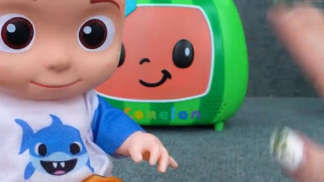 61 минута удовольствия от распаковки COCOMELON