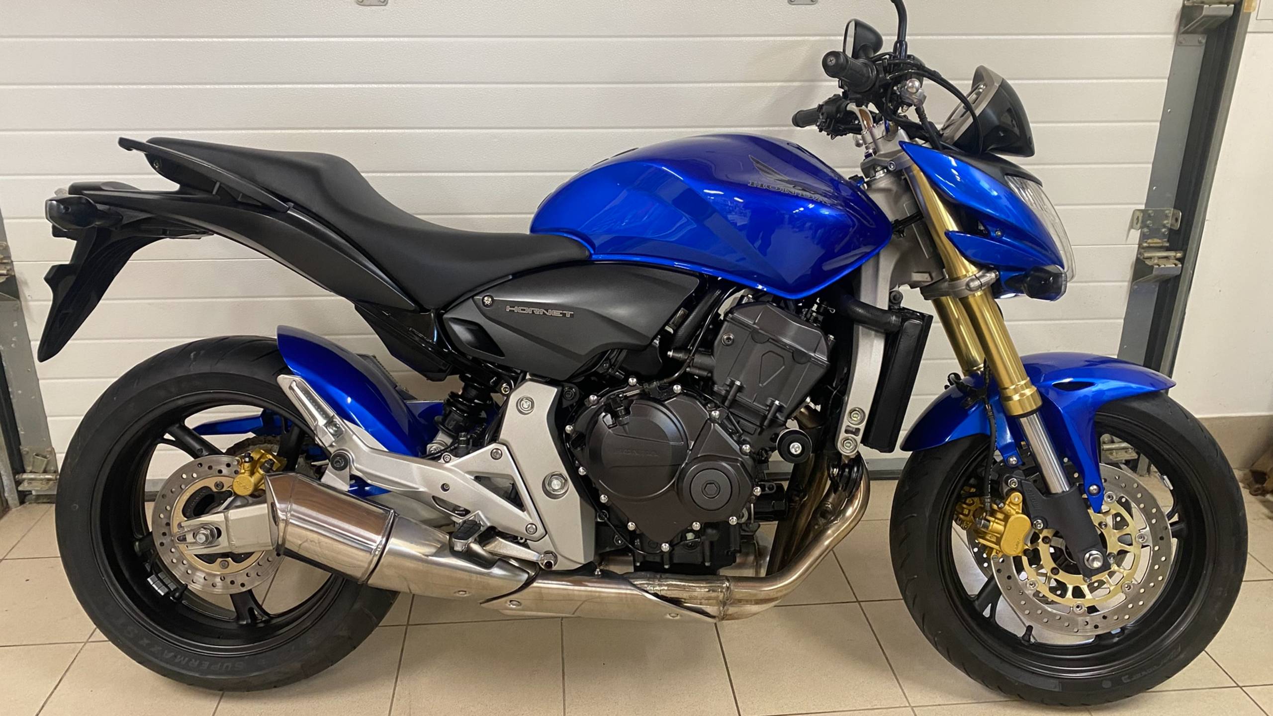 Осмотр Honda CB600F Hornet (2008) смотреть онлайн