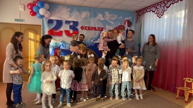 Утренник в детском саду, посвященный Дню Защитника Отечества смотреть онлайн