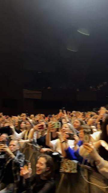 Питер идем к СОЛДАУТу! Последние 10 билетов на танцпол и сидячие места. Мск не отстает - торопитесь смотреть онлайн