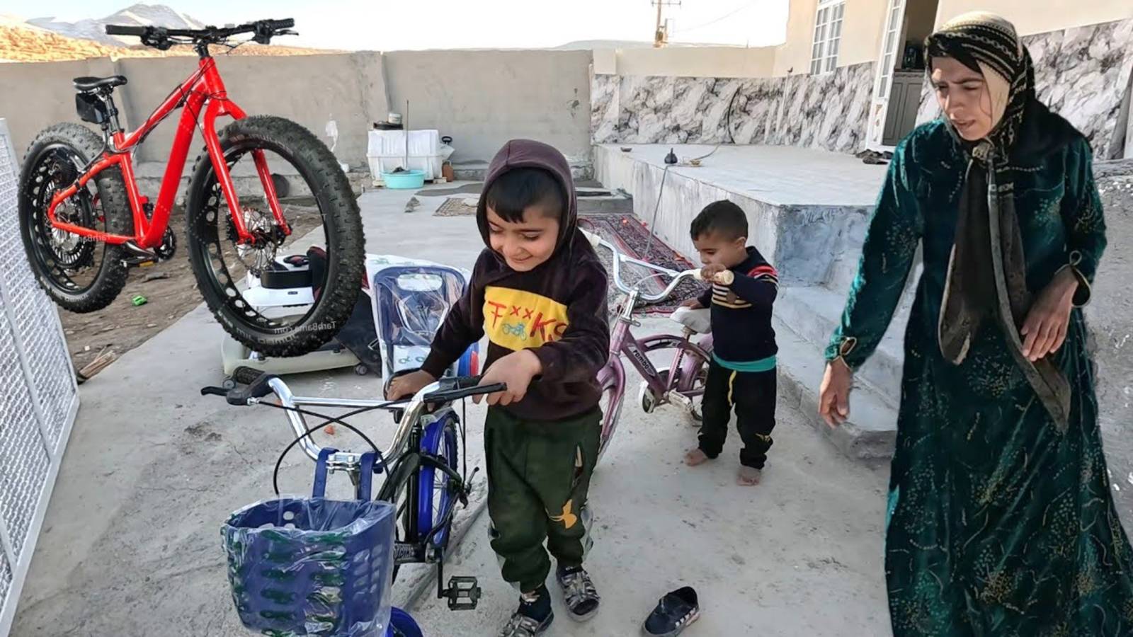 07.02.2025 Настойчивость Тайибы в строительстве резервуара для воды и фермы