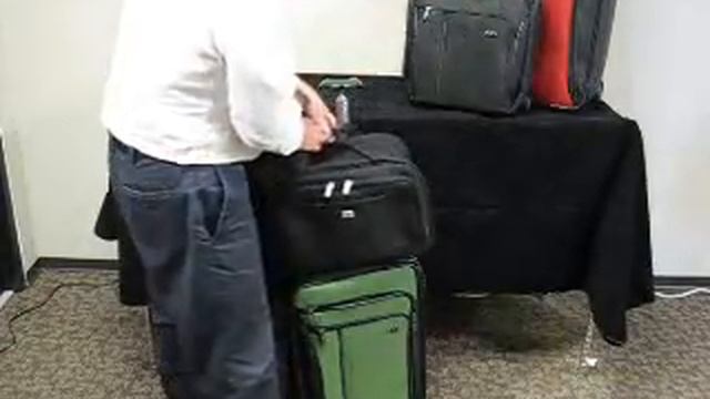 Luggage Pros Video Series - Victorinox Werks Traveler 3.0 смотреть онлайн
