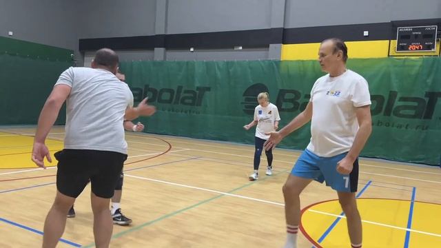 Захватывающий и яркий - Турнир по волейболу в LIME FITNESS! смотреть онлайн