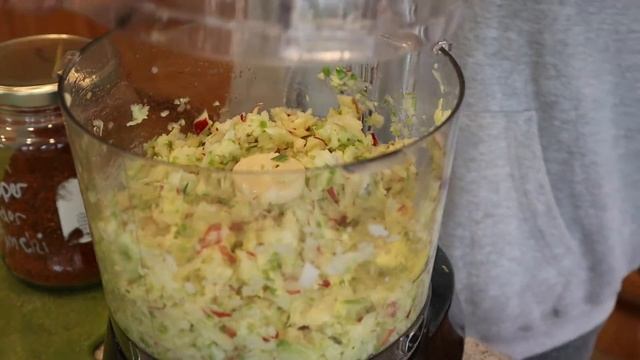 How to Ferment your own Kimchi at home! You want to do this! смотреть онлайн