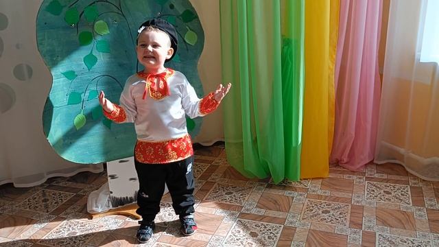 "Поцелую бабушку в розовые щечки" Дубицкий Савелий смотреть онлайн
