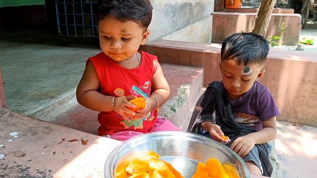 Tom 🍓Jerry Cute Baby Bola Mango 🥭🥭 Khaba Video