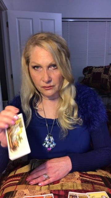 Его Бывшая забирает у него много энергии и сил. Aurora tarot.1 May 2023 смотреть онлайн