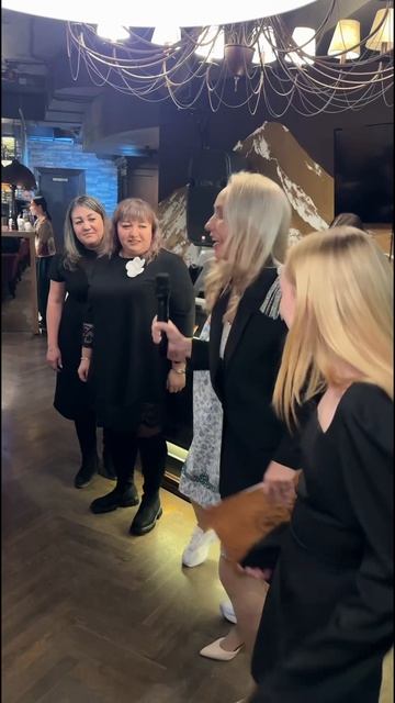 Корпоратив с ведущей Юлией Бороздиной, видео рилс , будут довольны все и даже ваш песик)