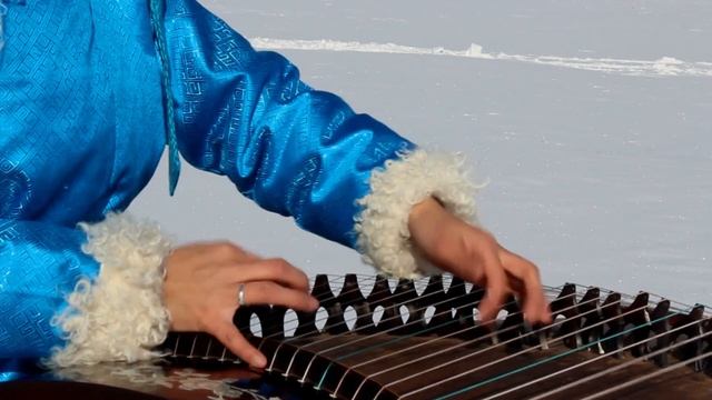 Цэнхэрлэн харагдах уулс Ятгачин Б.Бүдханд | Budkhand (Harp) - Tsenkherlen haragdah uuls смотреть онлайн