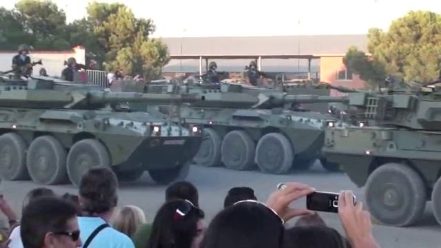 Desfile día de Santiago en Zaragoza смотреть онлайн