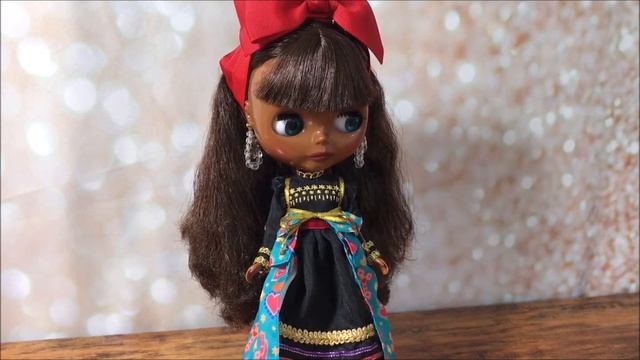 Blythe in Black 20 Years of Love Stock Doll Dolly Dress Up (adult collector) смотреть онлайн