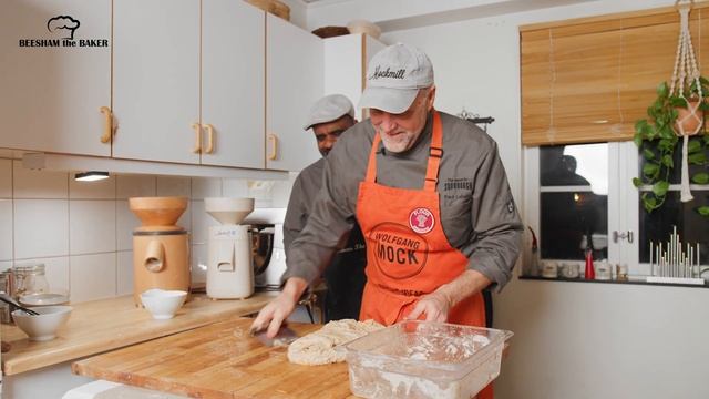 Beesham & Paul - Carrot Bread смотреть онлайн