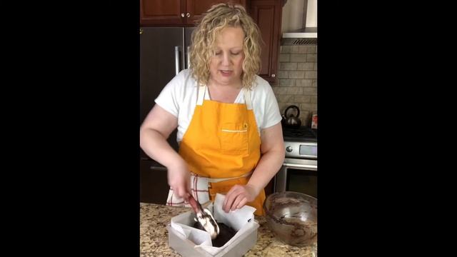 Kid Friendly Baking: Gooey Brownies смотреть онлайн