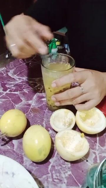 fresh passion fruit juice 🥤🍋🍋🍹#shorts смотреть онлайн