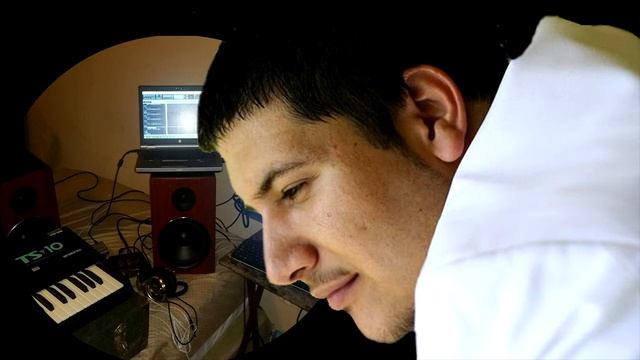 02 "Give Thanks" (Rendition, Gospel) - Luis Angel Santiago смотреть онлайн
