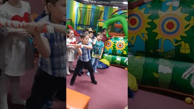 Пеньята. День рождение Самиры и Рустама смотреть онлайн