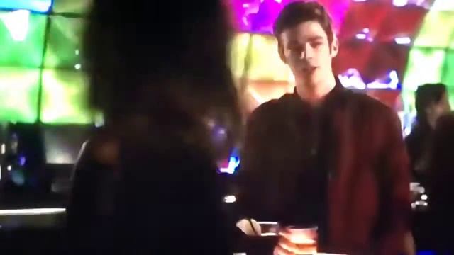 Barry and Iris// Runnin Home to You (3x17) смотреть онлайн