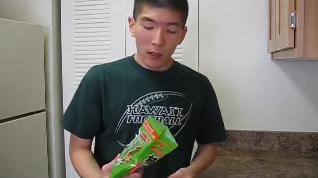 Extra Hot Wasabi-Flavored Rice Crackers & Peanuts | Spicochist Reviews смотреть онлайн