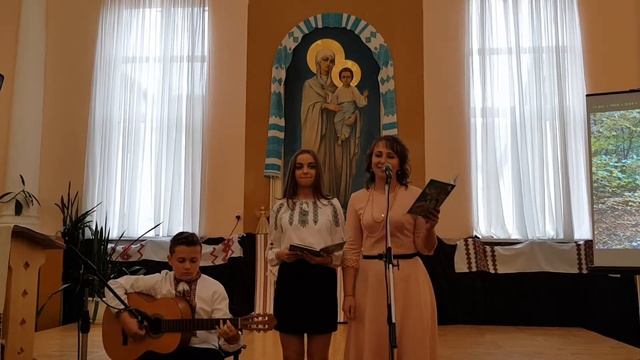 "Уся моя Україна - квітуча земля". Вірш Іванни Долі ( Мошури) смотреть онлайн