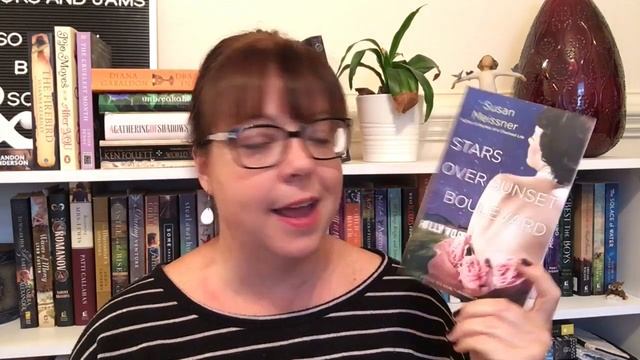 OCTOBER BOOK HAUL смотреть онлайн