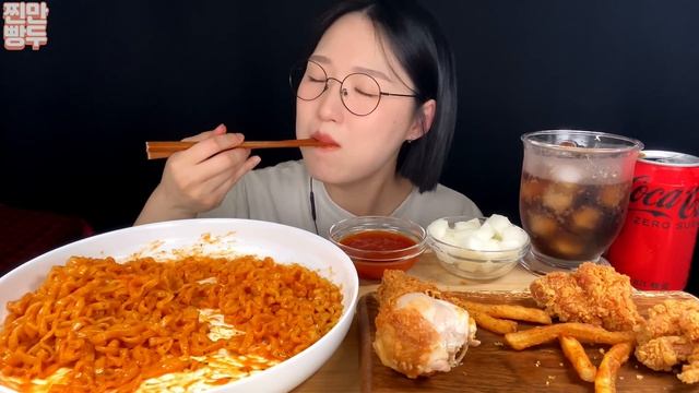🐔🔥꾸덕매콤 까르보불닭에 맘스터치 후라이드통다리치킨 먹방 Carbo Buldak Ramen & Chicken | KOREANFOOD MUKBANG ASMR