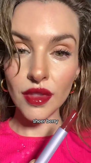 NEW maracuja juicy lip has entered the chat & she's wet & glossy! 💋💦 смотреть онлайн