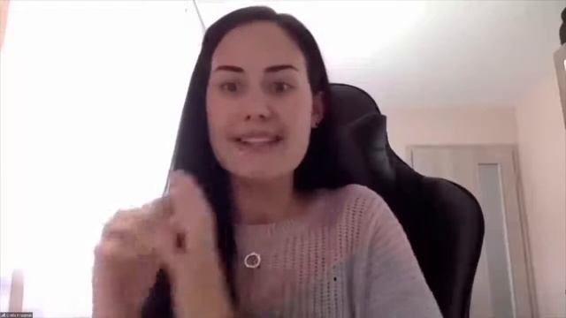 Как мойщица посуды зарабатывает 9000$ в мес  онлайн  Синтия Красная, Венгрия, 25 лет