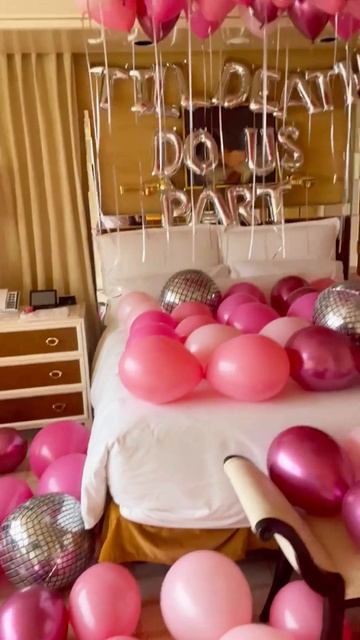 A Bach party in pinks style 💕💖💗💞 Las Vegas Balloons смотреть онлайн