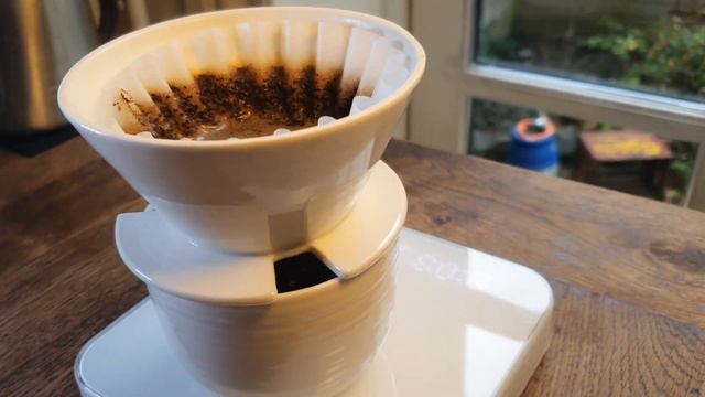 April Pour Over Brewer - Overview, Review and Recipe смотреть онлайн