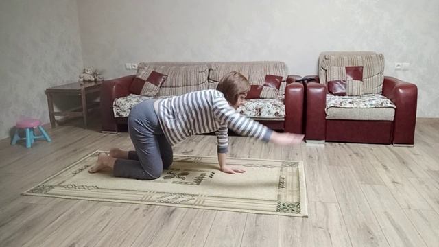 Утренняя зарядка для бодрого дня// Поджарка из свинины с булгуром// смотреть онлайн