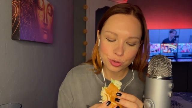 АСМР Итинг Вкусно и точка 🍔 / АСМР Итинг МАК смотреть онлайн