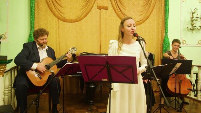 Одинокий лист. Музыка Игоря Коровина, стихи Марины Скворцовой. Исполняет Инна Хамидова смотреть онлайн