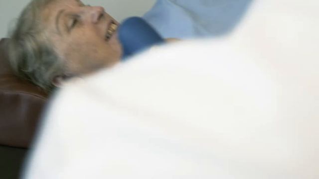 Glenmore Chiropractic | Shock Wave | Vancouver Video Production | Citrus Pie Media Group смотреть онлайн