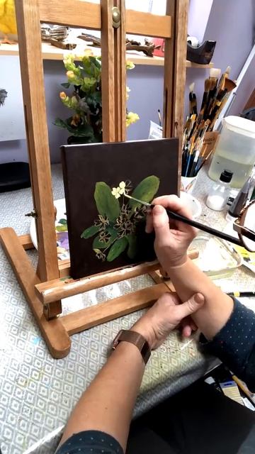 Time lapsed video of painting primroses part 2. смотреть онлайн