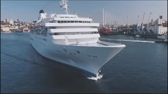 БЕЛЫЙ ЛАЙНЕР
Виталий Жмурко. Вокал. смотреть онлайн