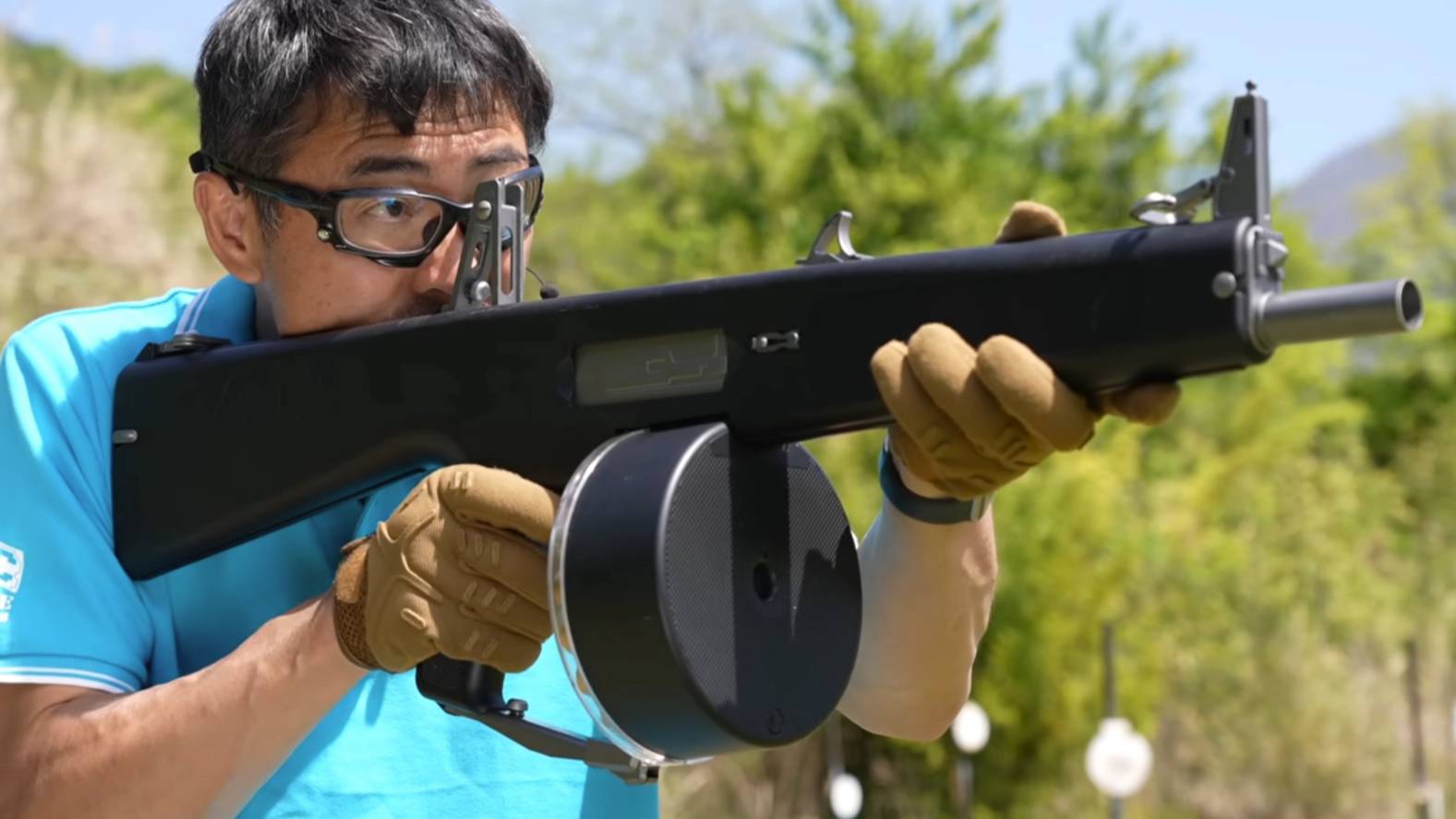 Перевод видео обзора Tokyo Marui от MachSakai