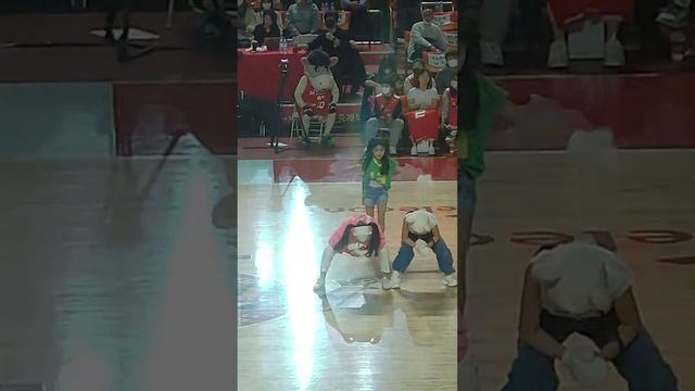 NCT DREAM Candy 캔디....SK나이츠 주니어 치어리더 смотреть онлайн