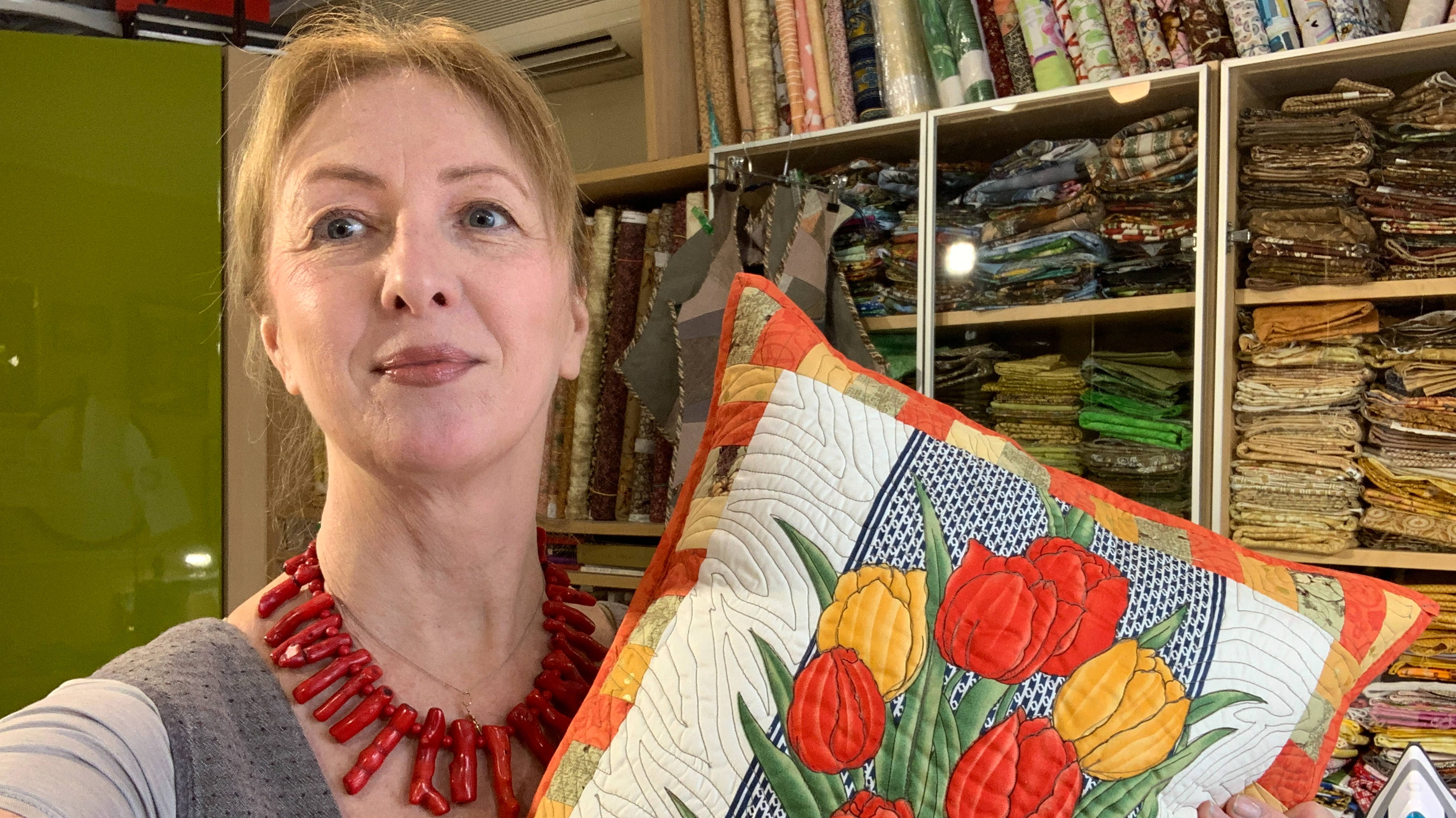 Лоскутная наволочка с тюльпанами смотреть онлайн