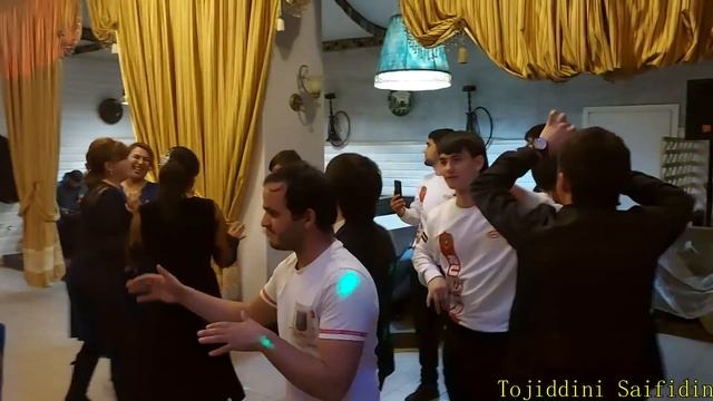 Раксу бозии девонаги дар туйи Москва // Тамошо кун дам гир // Tojiddini Saifidin - Туёна 2021