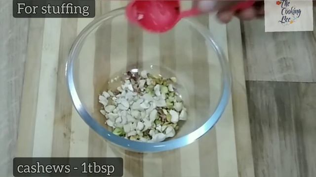 Dry fruit பரோட்டா இப்படி செய்து பாருங்கள் Dry fruit paratha- 2 ways #thecookingbeetamil смотреть онлайн