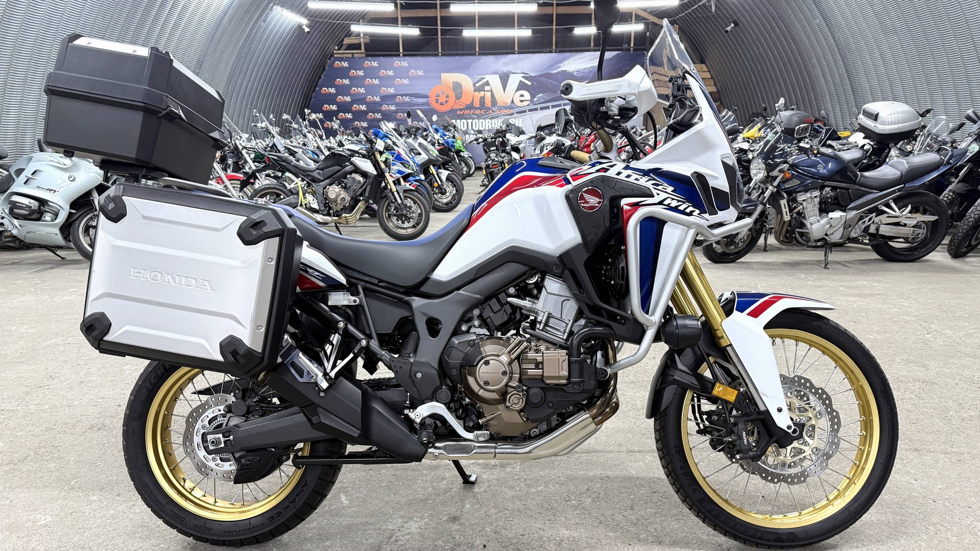 Обзор Honda CRF 1000L Africa Twin DCT |В НАЛИЧИИ| смотреть онлайн