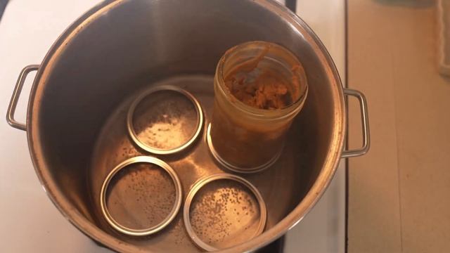 Christmas Pudding With Hard Sauce! (Old-School Holiday Treat!) Steamed, No Oven Required! смотреть онлайн