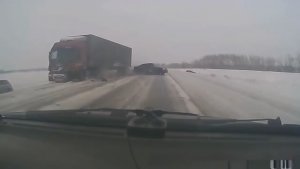 ФУРЫ ЛЕТЯЩИЕ НАПРОЛОМ