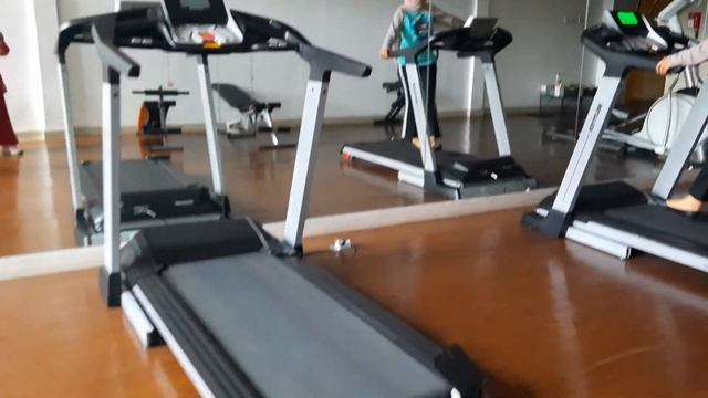 STAYCATION ( LAGI ) HOTEL IBIS STYLES SUNTER JAKARTA смотреть онлайн