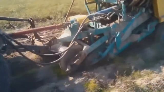 Картофлеуборочный комбаин на Т-40 короткий обзор смотреть онлайн